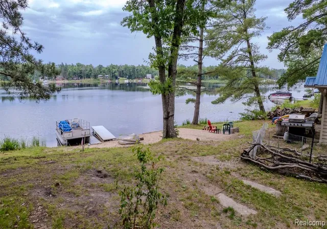 2nd image of 8272 Paradise Dr, South Branch, MI 48761 | MLS# 61007854
