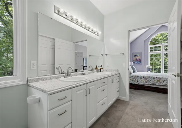 Homes for sale in Grand Rapids, MI | 2291 Burton Pines Dr, Grand Rapids, MI 49546 | MLS# 70542106
