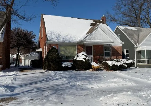 2nd image of 1600 Hollywood St, Dearborn, MI 48124 | MLS# 70512083