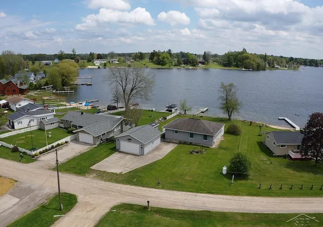 4th image of 3045 Lakeside Dr, West Branch, MI 48661 | MLS# 50208333