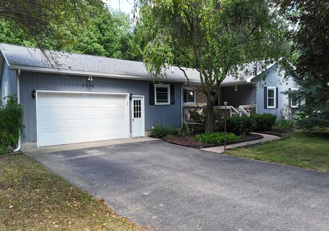 Photo 2 of Single family home for sale at 3346 Panorama Ln, Traverse City, MI 49684 | MLS# 80072829 | Listing updated on 2026-09-08