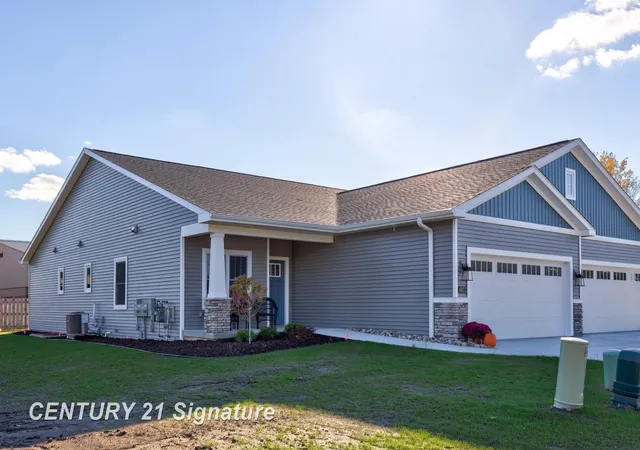2nd image of 4073 Woodburn Ct #38, Saginaw, MI 48603 | MLS# 50161606