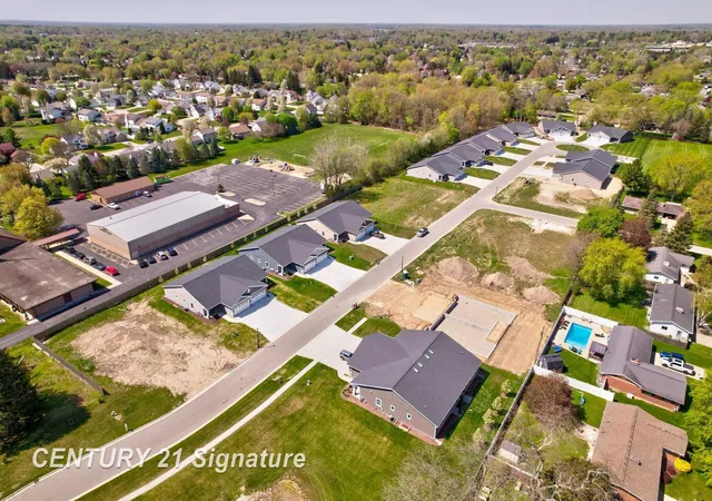 56th image of 4073 Woodburn Ct #38, Saginaw, MI 48603 | MLS# 50161606