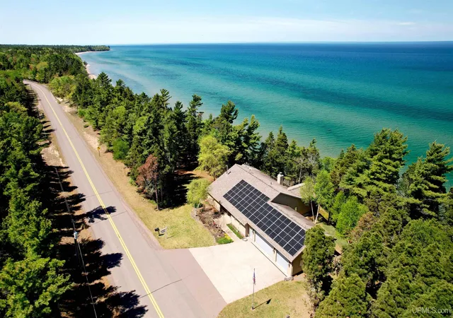 Homes for sale in Allouez, MI | 6531 5 Mile Point Rd, Allouez, MI 49805 | MLS# 50204969