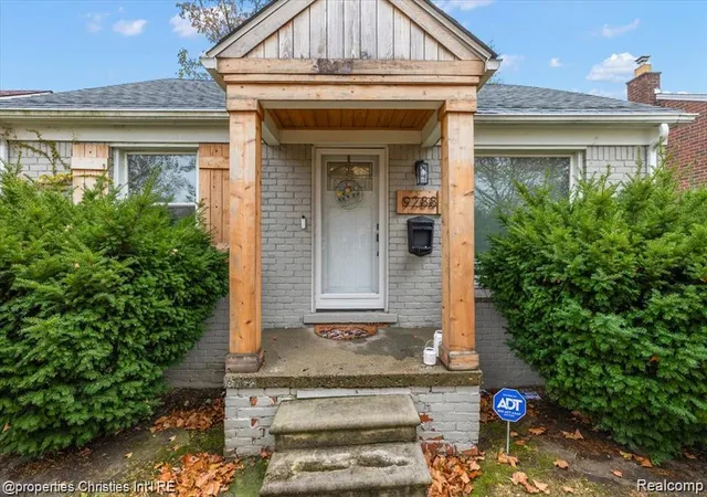Homes for sale in Detroit, MI | 9288 Camley St, Detroit, MI 48224 | MLS# 60983871