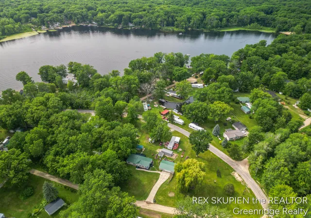 5th image of 571 W Eagle Rdg, White Cloud, MI 49349 | MLS# 70542604