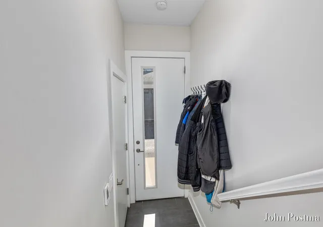 image of 621 Fairview Ave #1, Grand Rapids, MI 49503 | MLS# 70536786