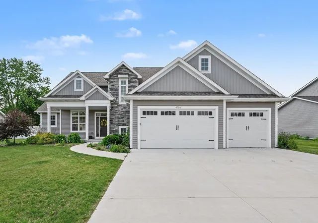 1st image of 4716 N West View Dr, Bay City, MI 48706 | MLS# 50219543