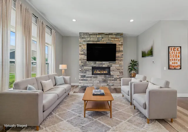 Photo 4 of Sale Pending at 4716 N West View Dr, Bay City, MI 48706 | MLS# 50219543 | Listing updated on 2026-09-16