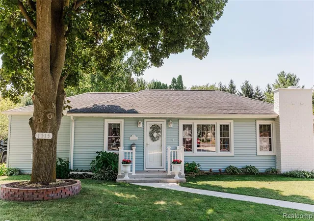 1st image of 1115 Kingston Ave, Flint, MI 48507 | MLS# 60981796