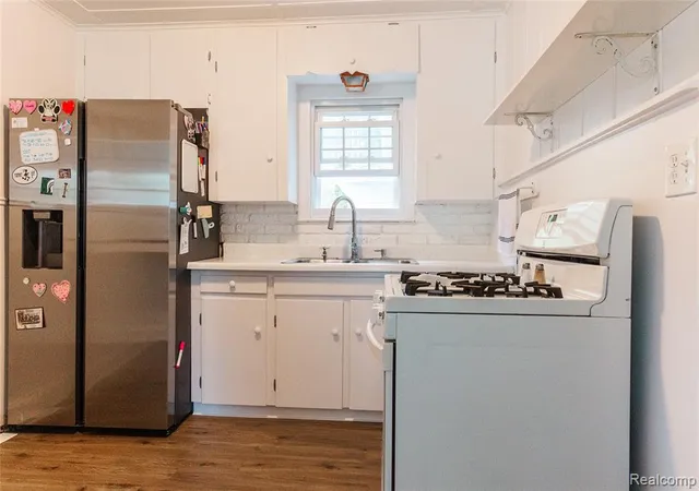 Photo 3 of Single family home for sale at 1115 Kingston Ave, Flint, MI 48507 | MLS# 60981796 | Listing updated on 2026-07-13