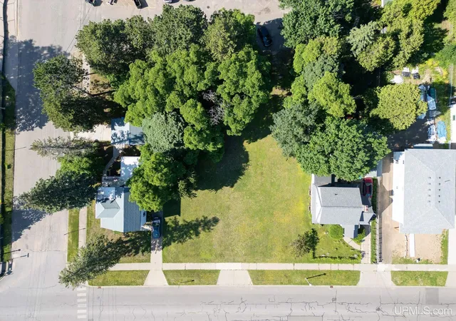 Photo 3 of Land for sale at 328 W Magnetic St, Marquette, MI 49855 | MLS# 50197679 | Listing updated on 2026-07-09