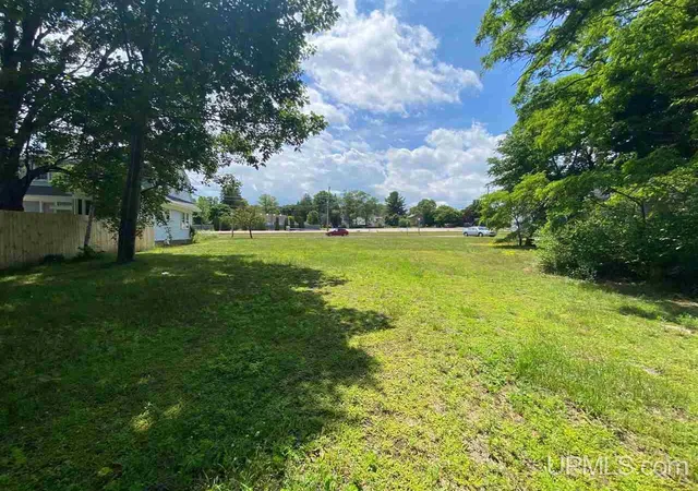 Photo 4 of Land for sale at 328 W Magnetic St, Marquette, MI 49855 | MLS# 50197679 | Listing updated on 2026-07-09