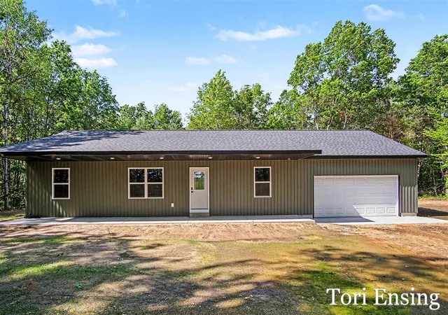 Homes for sale in Howard City, MI | 19828 Yankee Rd, Howard City, MI 49329 | MLS# 70539051