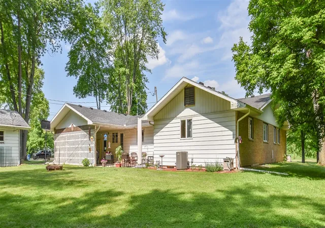 3rd image of 8391 Old Us 27, Marshall, MI 49068 | MLS# 70535092