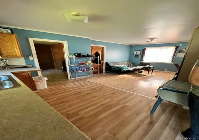 4th image of 2221 Salt St, Saginaw, MI 48602 | MLS# 60399269
