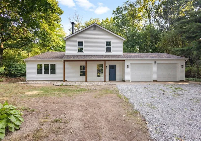 Homes for sale in Edwardsburg, MI | 25590 Redfield St, Edwardsburg, MI 49112 | MLS# 70487507