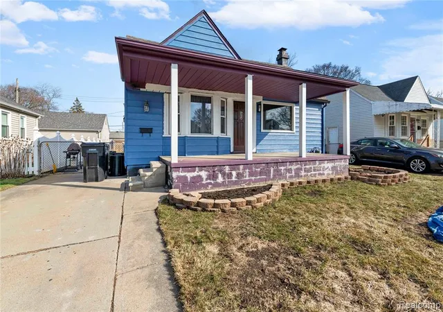 Homes for sale in Wyandotte, MI | 1047 22nd St, Wyandotte, MI 48192 | MLS# 60972828