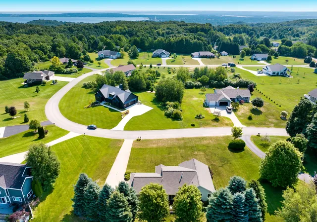 37th image of 5162 Stonefield Dr, Traverse City, MI 49684 | MLS# 80072072
