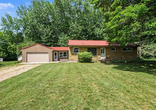 Photo 1 of Single family home for sale at 6025 Zimmer Rd, Haslett, MI 48840 | MLS# 70543669 | Listing updated on 2026-08-18