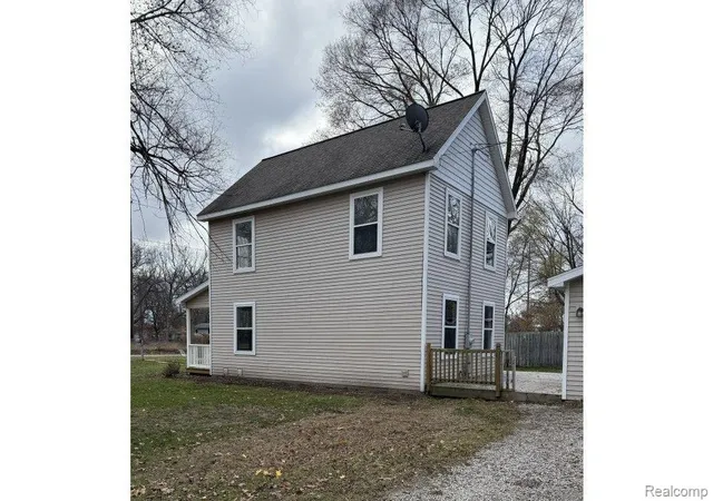 39th image of 863 Boyd Ave, Traverse City, MI 49686 | MLS# 60353327