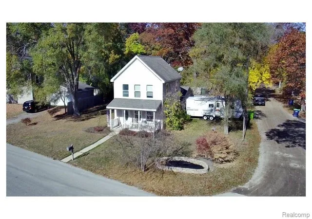 5th image of 863 Boyd Ave, Traverse City, MI 49686 | MLS# 60353327