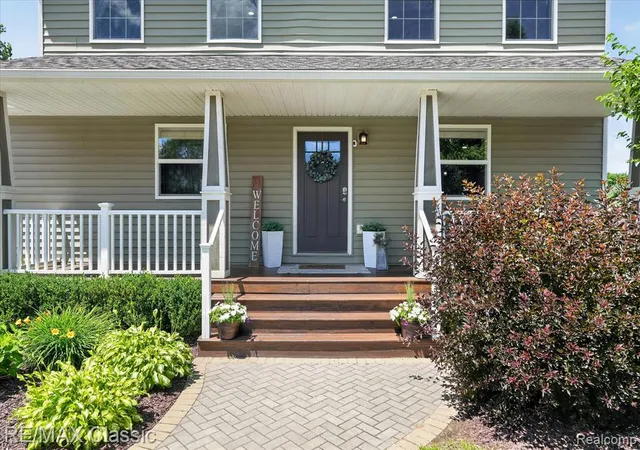 Photo 3 of Single Family Residence at 3205 N Milford Rd, Highland, MI 48357 | MLS# 61010046 | | Sold on 2026-08-11