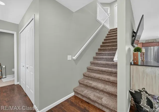 Photo 5 of Single Family Residence at 3205 N Milford Rd, Highland, MI 48357 | MLS# 61010046 | | Sold on 2026-08-11
