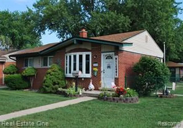 Homes for sale in Westland, MI | 32759 Birchwood St, Westland, MI 48186 | MLS# 61009487