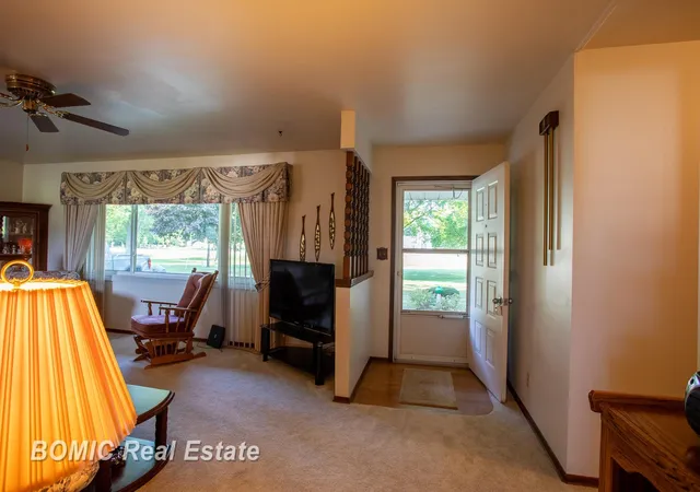 Photo 3 of Sale Pending at 10750 Birch Run Rd, Birch Run, MI 48415 | MLS# 50217541 | Listing updated on 2026-09-03
