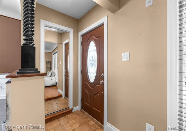 Homes for sale in Sterling Heights, MI | 8908 Birkhill Dr, Sterling Heights, MI 48314 | MLS# 61000208