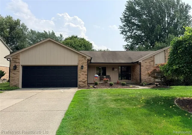 Photo 1 of Sale Pending at 21225 Parklane St, Farmington Hills, MI 48335 | MLS# 60994677 | Listing updated on 2026-08-06