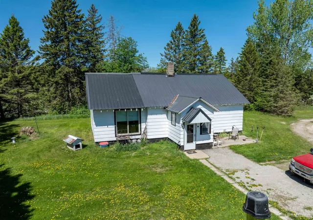 Homes for sale in Rapid River, MI | N678 Stone Rd, Rapid River, MI 49878 | MLS# 50209907