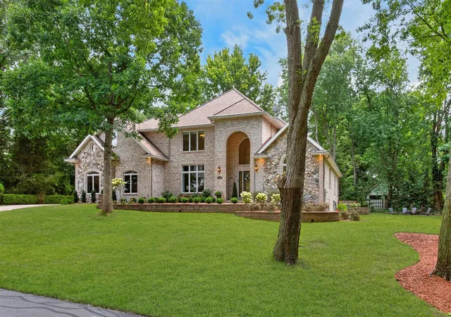 Photo 3 of Mansion for sale at 2966 Sundance Path, Stevensville, MI 49127 | MLS# 70550695 | Listing updated on 2026-09-02