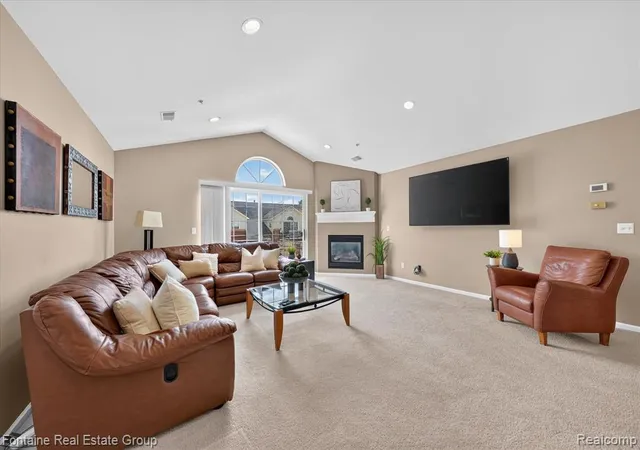 Listing Photo 5 - Condo for sale in building located at 14203 Adri Cir, Walled Lake, MI 48390