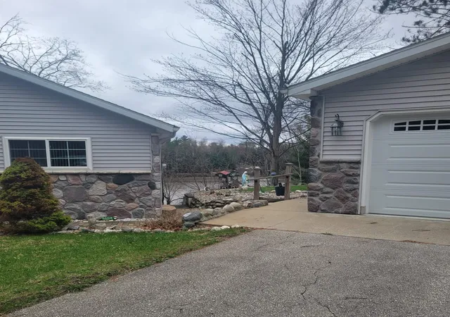 Homes for sale in Alger, MI | 6249 Wolverine Trl, Alger, MI 48610 | MLS# 50204745