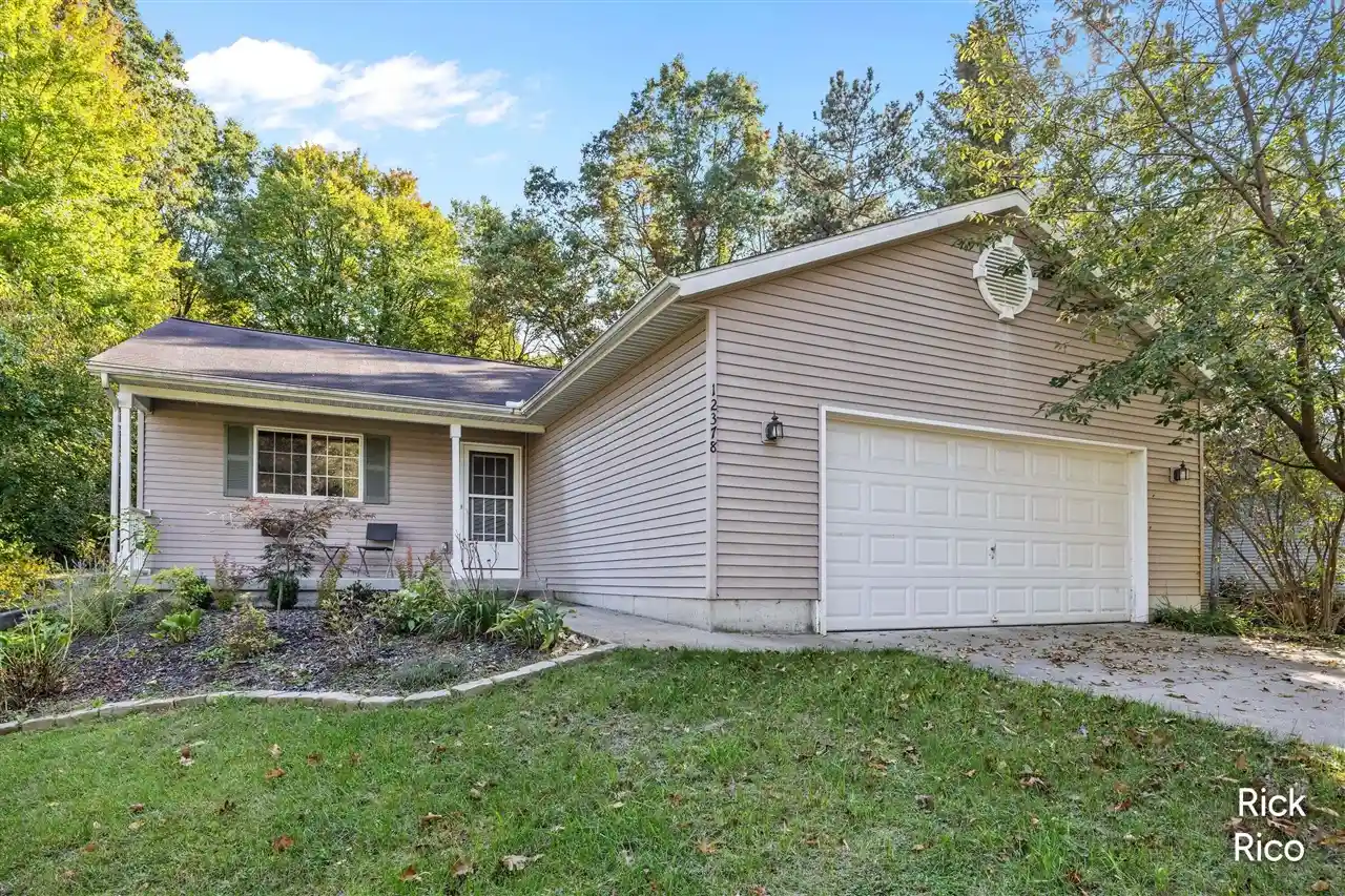 Photo 1 of Single family home for sale at 12378 Holmden Dr, Rockford, MI 49341 | MLS# 70563144 | Listing updated on 2026-10-20