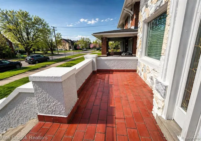 4th image of 1540 Atkinson St, Detroit, MI 48206 | MLS# 60985249
