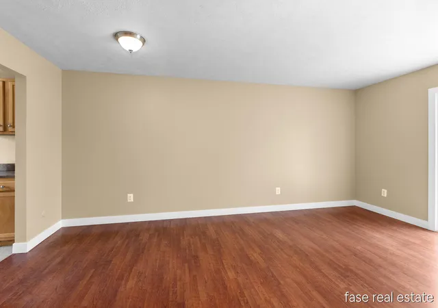 Homes for sale in Comstock Park, MI | 4605 Tabor Rd, Comstock Park, MI 49321 | MLS# 70545438