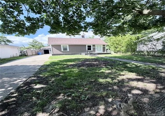 2nd image of 8661 Dodge Ave, Warren, MI 48089 2403 | MLS# 61004615