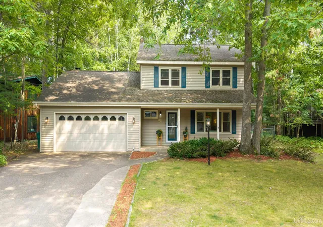 1st image of 64 Elder Dr, Marquette, MI 49855 | MLS# 50217648