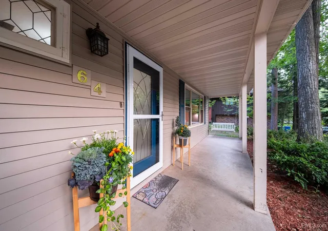 2nd image of 64 Elder Dr, Marquette, MI 49855 | MLS# 50217648