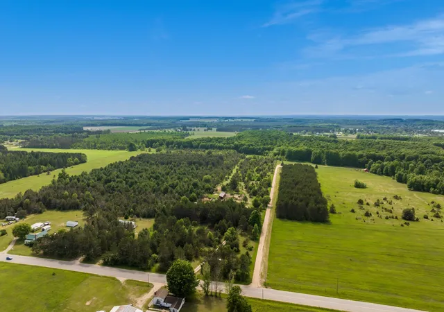 Homes for sale in Kalkaska, MI | 493 Ne County Road 571, Kalkaska, MI 49646 | MLS# 80067612