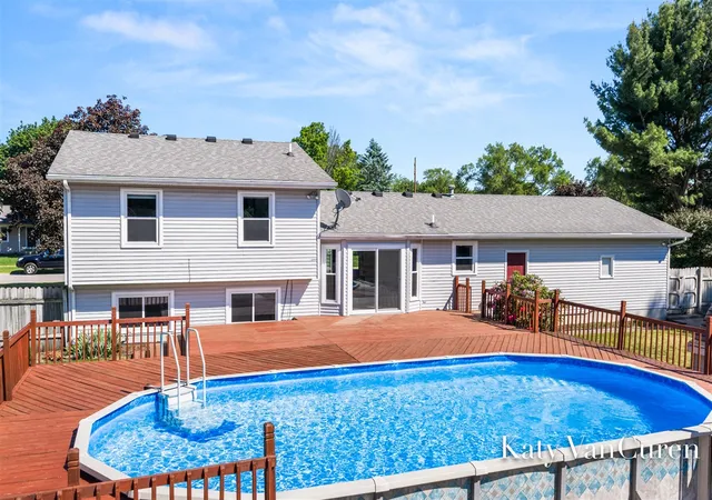 Photo 4 of Sale Pending at 6091 Rogue River Meadows Dr, Belmont, MI 49306 | MLS# 70545832 | Listing updated on 2026-07-24