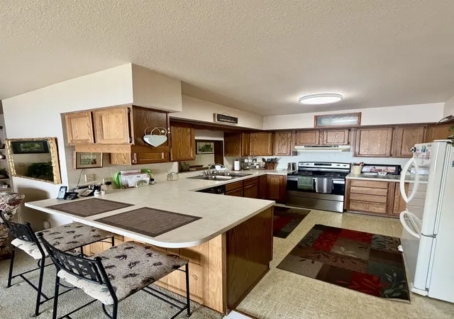 5th image of 5972 Westshore Dr, Oscoda, MI 48750 | MLS# 50219371