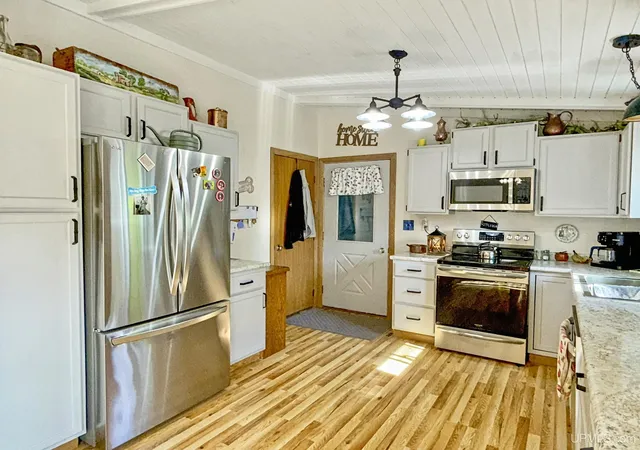 Photo 3 of Single family home for sale at 101 3rd Avenue, Norway, MI 49870 | MLS# 50186196 | Listing updated on 2025-09-13
