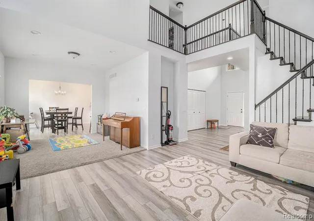 3rd image of 8301 Berwick Dr, Westland, MI 48185 | MLS# 60995742