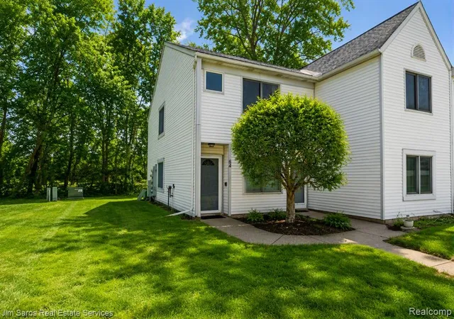 Photo 21 of Condo for sale at 64 Rosebud Ln, Mount Clemens, MI 48043 | MLS# 60972012 | Listing updated on 2026-08-31