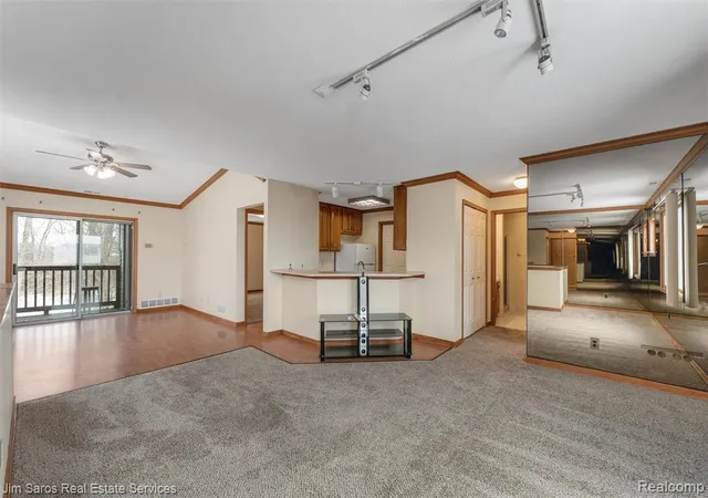 Photo 5 of Condo for sale at 64 Rosebud Ln, Mount Clemens, MI 48043 | MLS# 60972012 | Listing updated on 2026-08-31