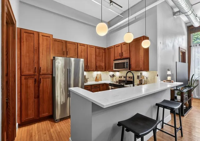 Photo 3 of Condo for sale at 600 Broadway Ave #211, Grand Rapids, MI 49504 | MLS# 70555002 | Listing updated on 2026-09-03